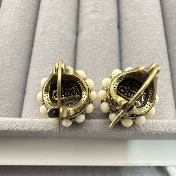 Heidi Daus Earrings Rhapsody in Hues Art Deco Cream White  Hoop Dangle Crystal - Picture 5 of 7